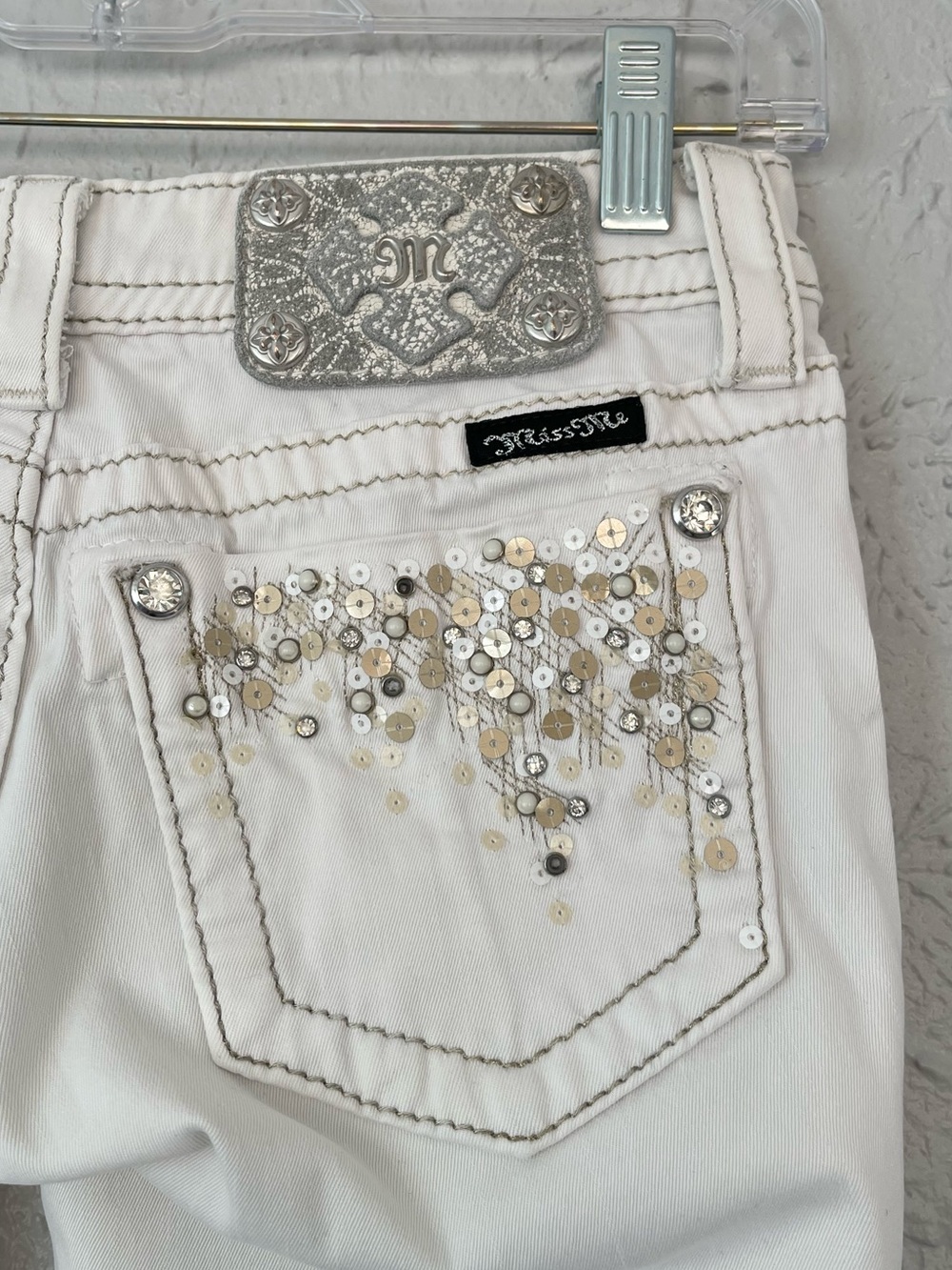 Miss Me White Skinny Jeans Size 25